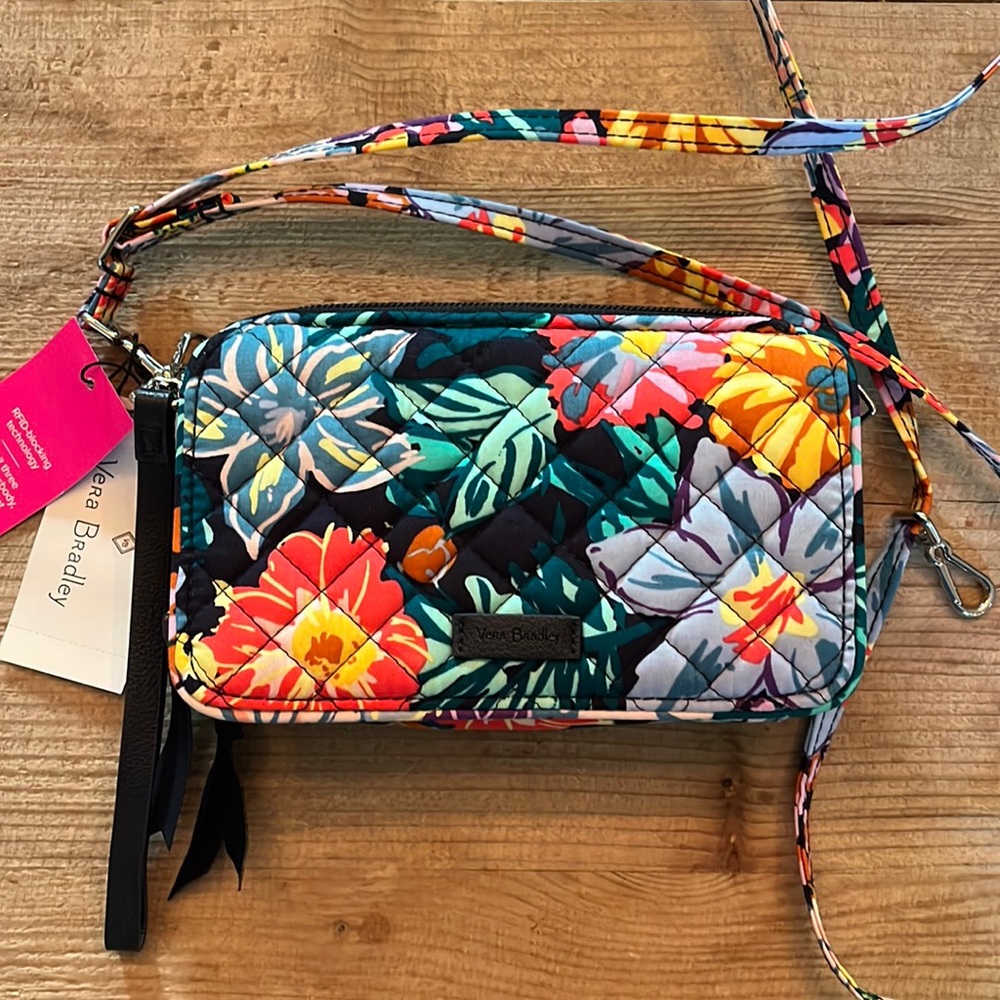 Vera Bradley new RFID technology All in one Crossbody Pattern: Happy Blooms